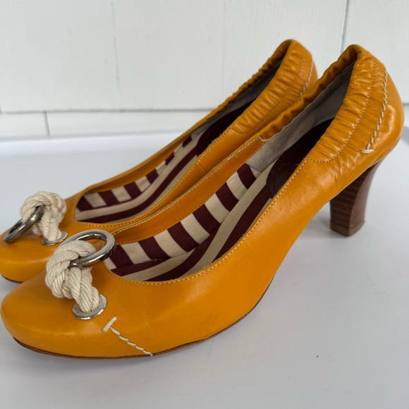 Celine Ballerina Heels Yellow Gold size 38.5 - Picture 1 of 9